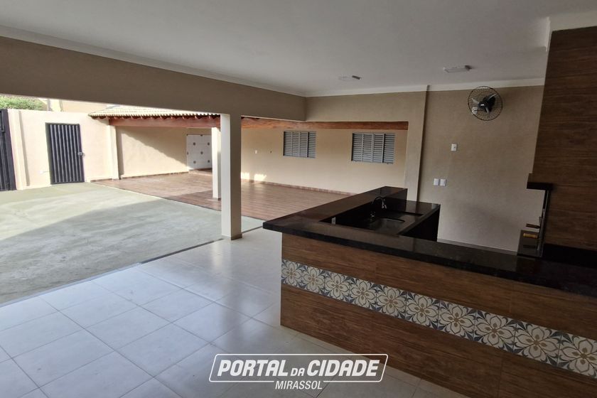 Casa &agrave; venda - 200m&sup2; - Residencial Regissol I