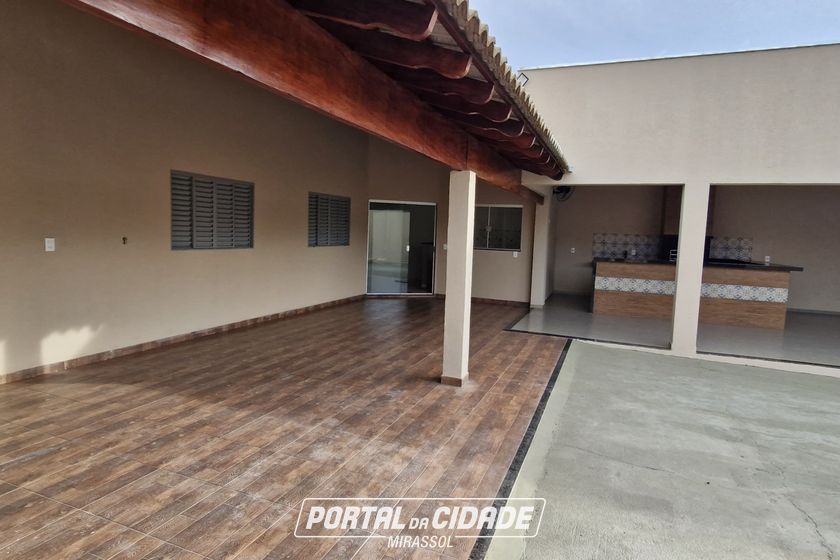 Casa &agrave; venda - 200m&sup2; - Residencial Regissol I