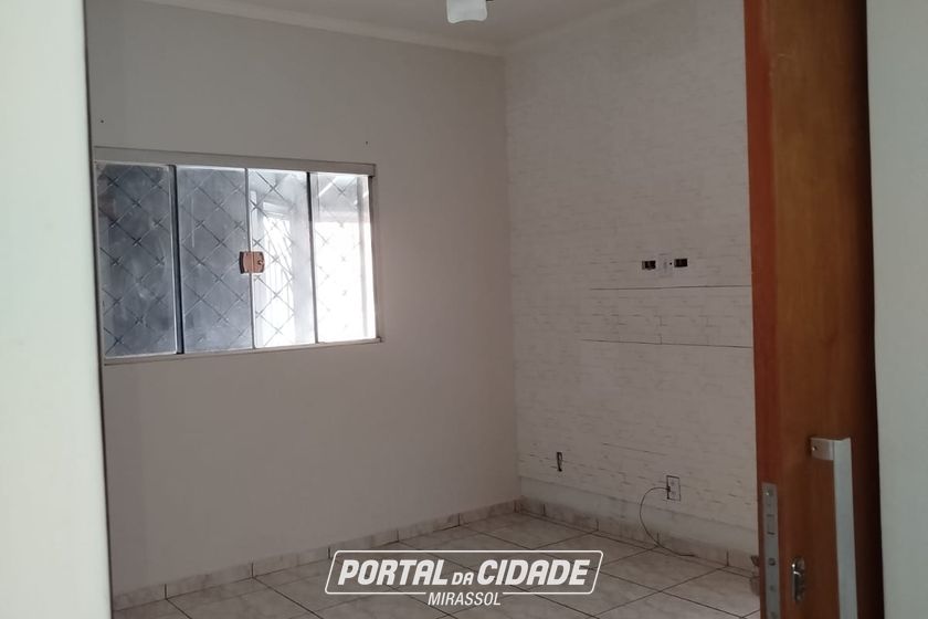 Casa &agrave; venda - 140m&sup2; - Residencial Regissol I