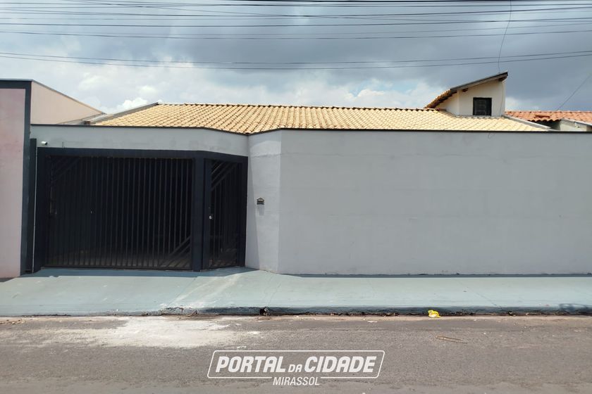 Casa &agrave; venda - 140m&sup2; - Residencial Regissol I