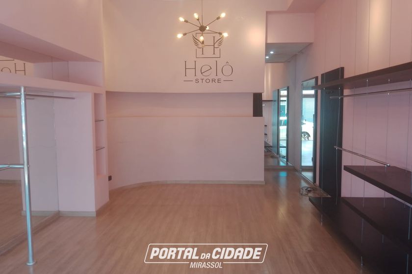 Sal&atilde;o Comercial para alugar - 50m&sup2; - Centro