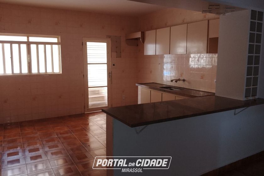 Casa para alugar - 205m&sup2; - Santa Cruz