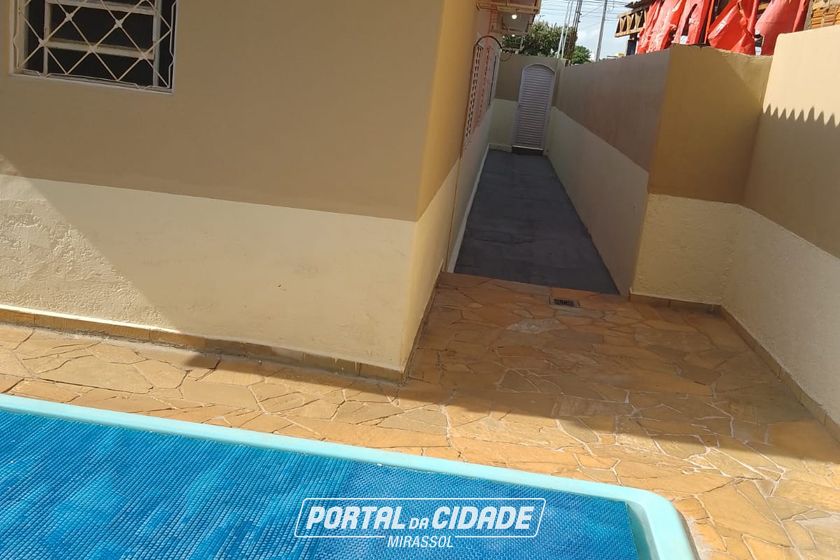 Casa para alugar - 205m&sup2; - Santa Cruz