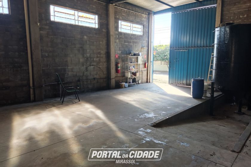 Sal&atilde;o Comercial &agrave; venda - 96m&sup2; - Jardim Ouro Verde