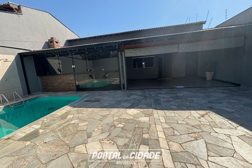 Casa para alugar - 150m&sup2; - Jardim Alvorada