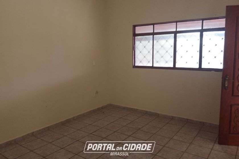Casa para alugar - 150m&sup2; - Centro