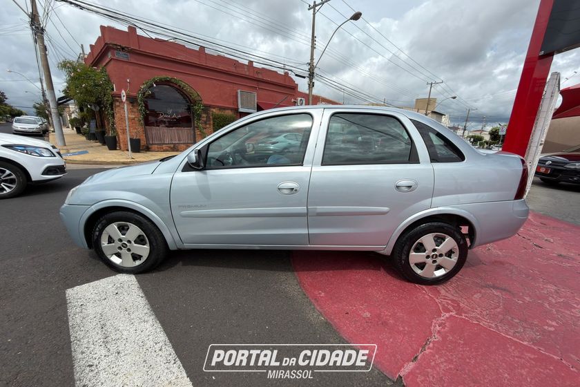 Chevrolet Corsa