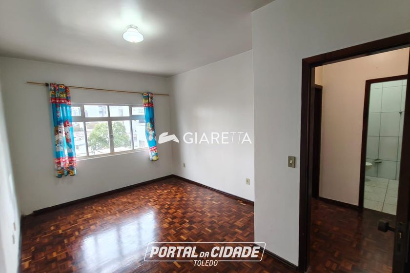 Apartamento para alugar - 135m&sup2; - CENTRO
