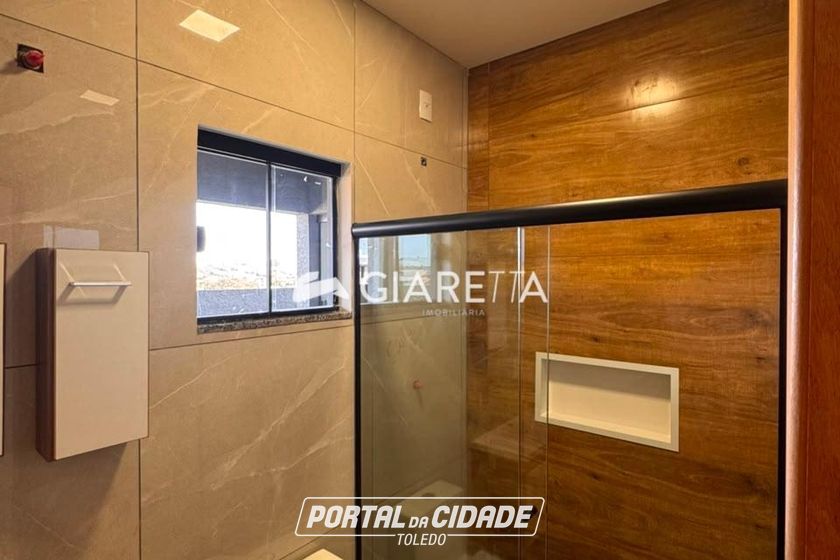 Casa &agrave; venda - 63m&sup2; - JARDIM PINHEIRINHO