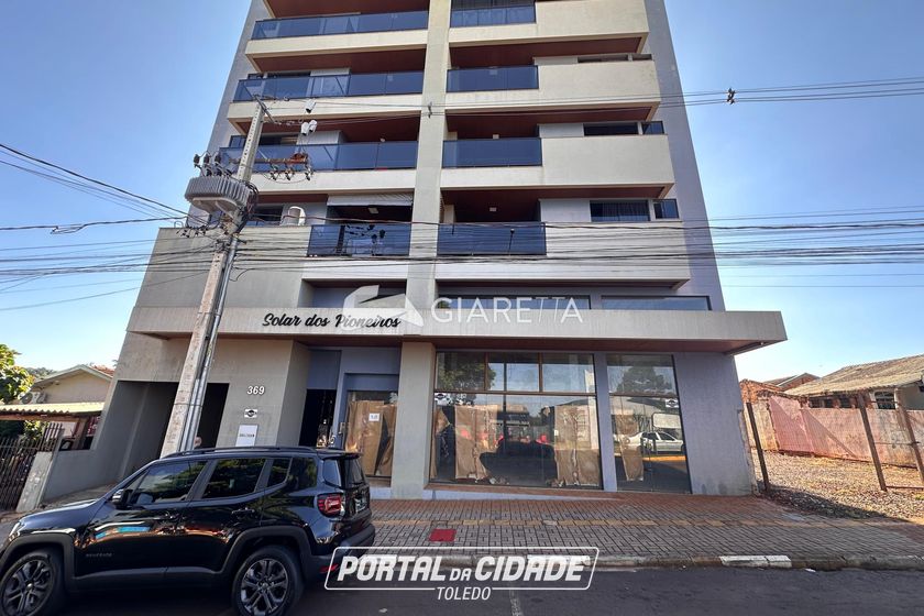 Sala Comercial &agrave; venda - 300m&sup2; - VILA OPERARIA