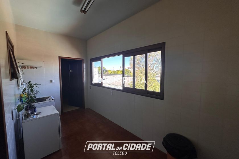 Sala Comercial &agrave; venda - 1230m&sup2; - CENTRO