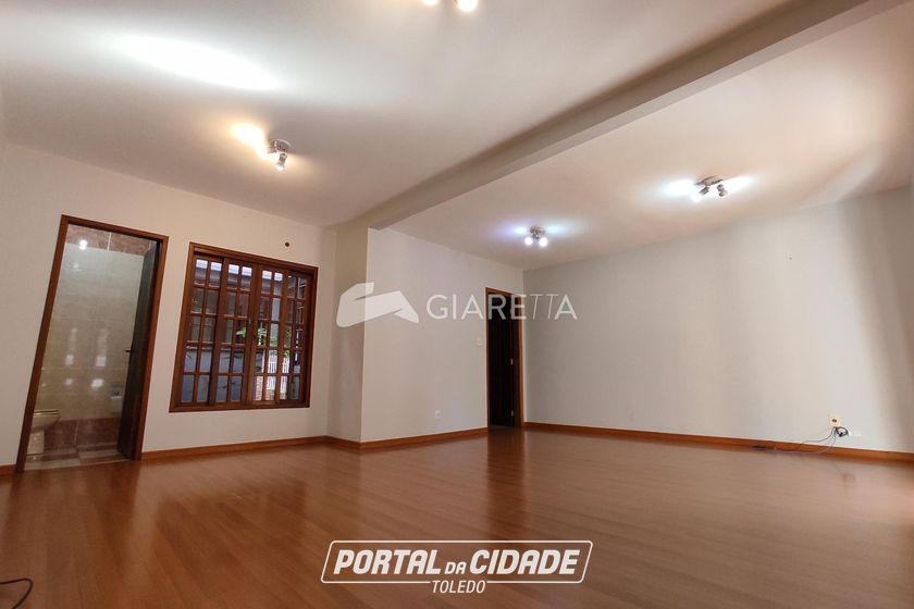 Casa para alugar - 192m&sup2; - VILA INDUSTRIAL