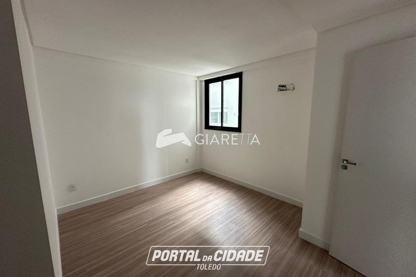 Apartamento &agrave; venda - 105m&sup2; - CENTRO
