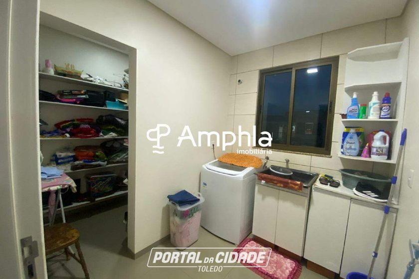 Sobrado &agrave; venda - 223m&sup2; - Alvorada