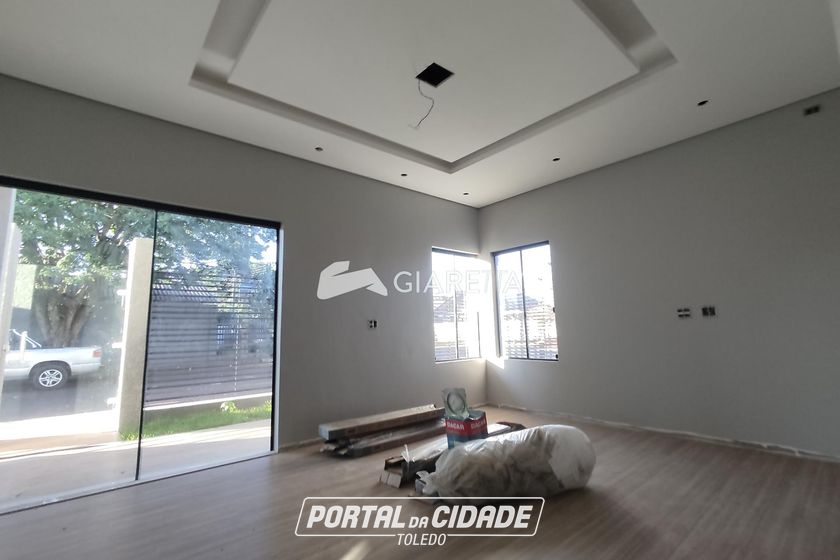 Casa &agrave; venda - 206m&sup2; - JARDIM GISELA