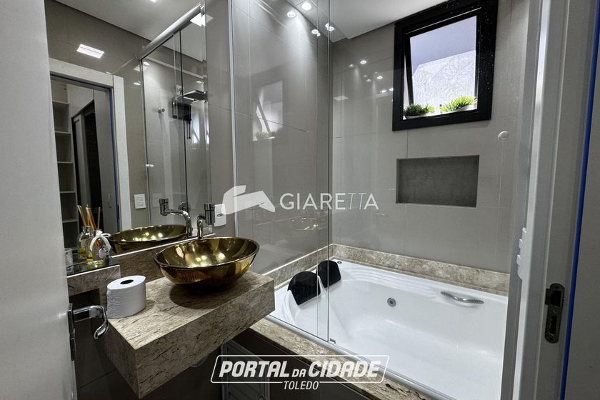 Apartamento para alugar - 103m&sup2; - CENTRO