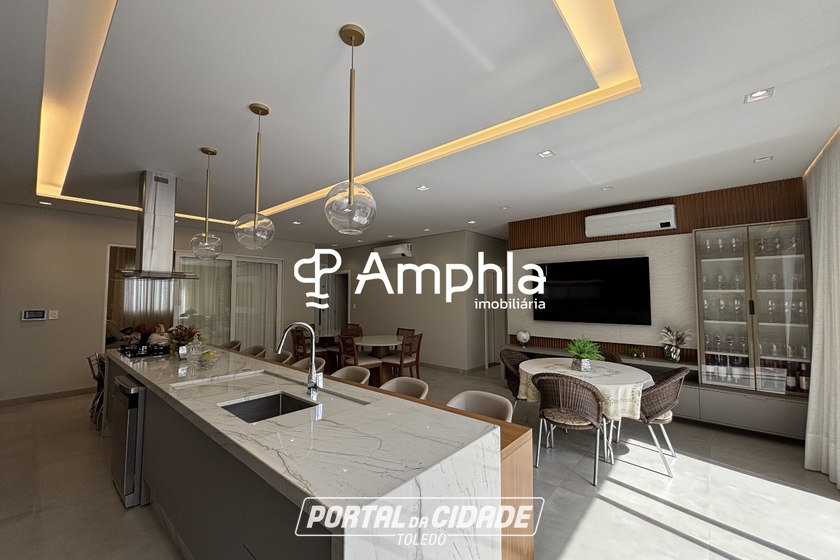 Sobrado &agrave; venda - 348m&sup2; - Maria Luiza