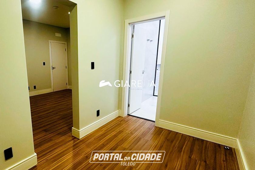 Sobrado &agrave; venda - 245m&sup2; - VILA INDUSTRIAL