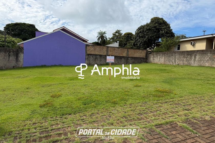 Terreno &agrave; venda - 210m&sup2; - Igua&ccedil;u