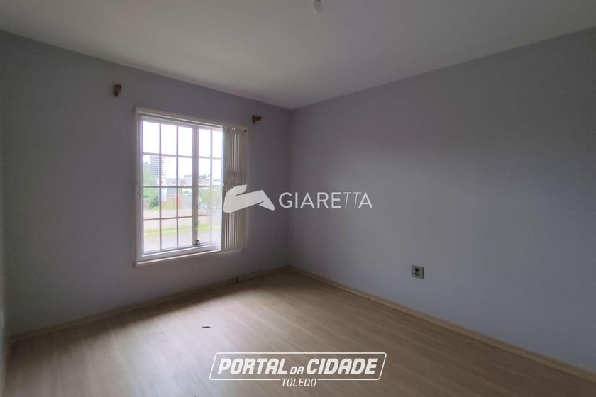 Sobrado para alugar - 205m&sup2; - JARDIM LA SALLE