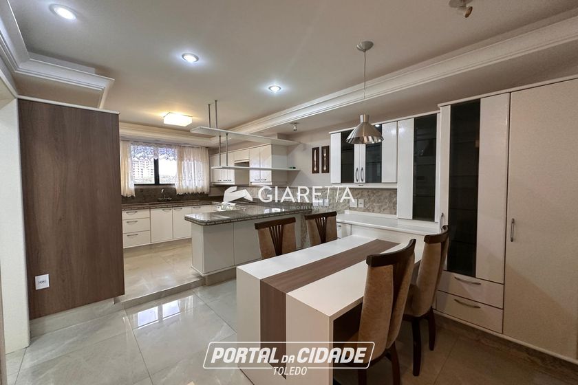 Apartamento &agrave; venda - 307m&sup2; - CENTRO