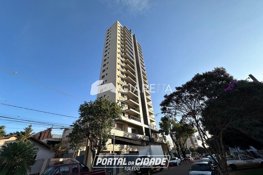 Apartamento &agrave; venda - 111m&sup2; - CENTRO
