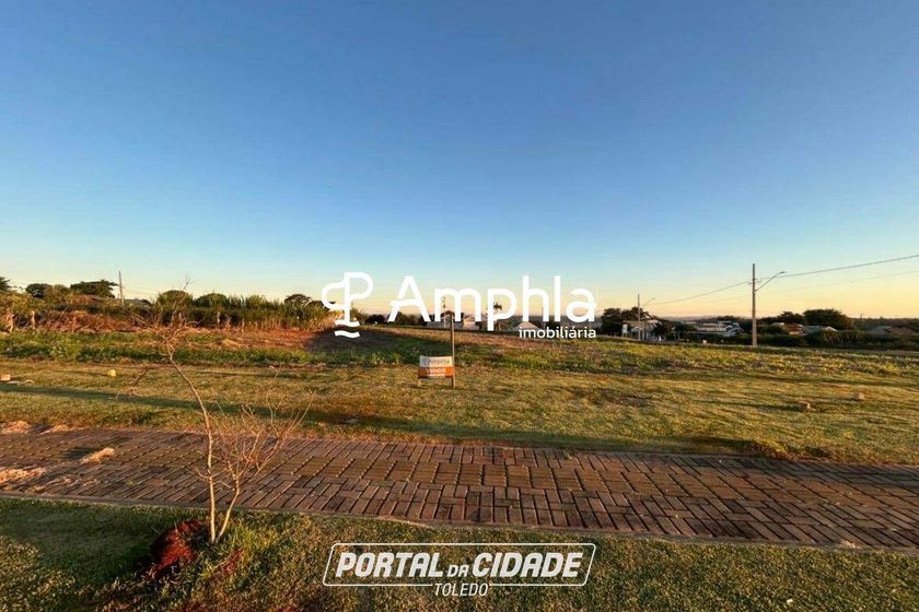 Terreno &agrave; venda - 340m&sup2; - Ana Paula