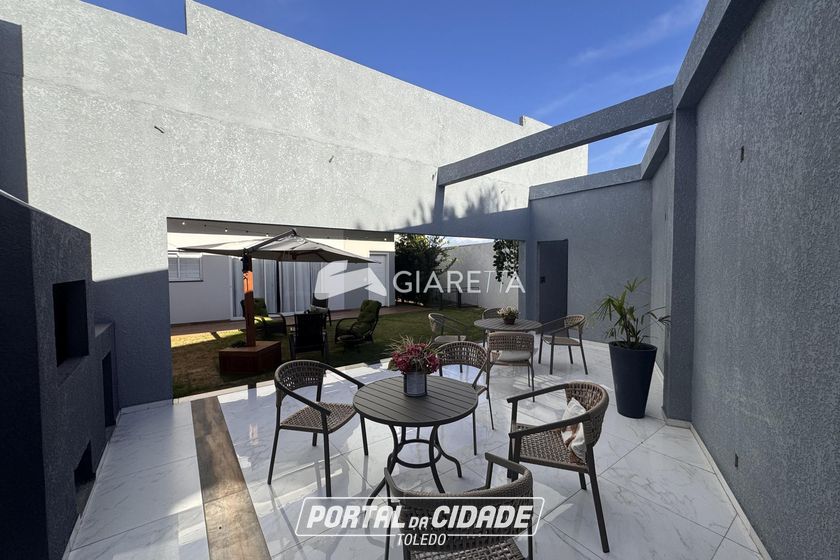 Sobrado &agrave; venda - 275m&sup2; - VILA INDUSTRIAL