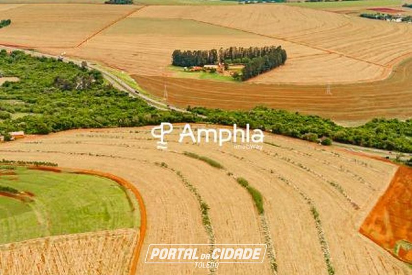 Terreno &agrave; venda - 127000m&sup2; - Zona Rural