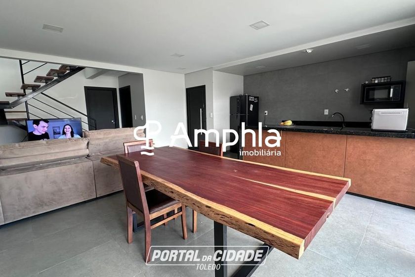 Sobrado &agrave; venda - 130m&sup2; - Recanto Tropical