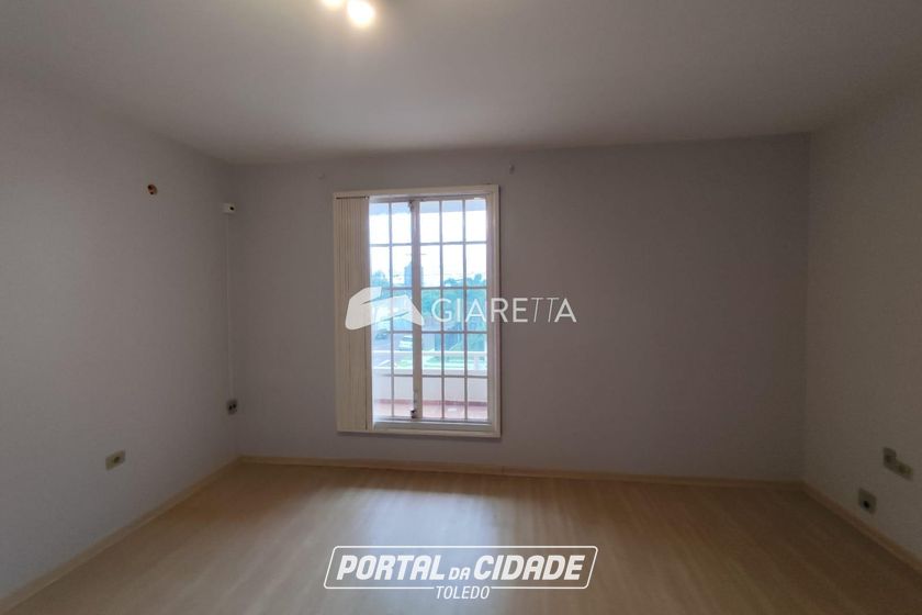 Sobrado para alugar - 205m&sup2; - JARDIM LA SALLE