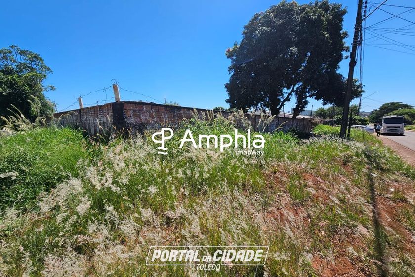 Terreno &agrave; venda - 458m&sup2; - Santa Cruz