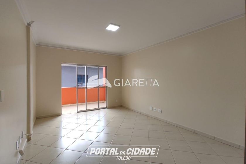 Apartamento para alugar - 90m&sup2; - CENTRO
