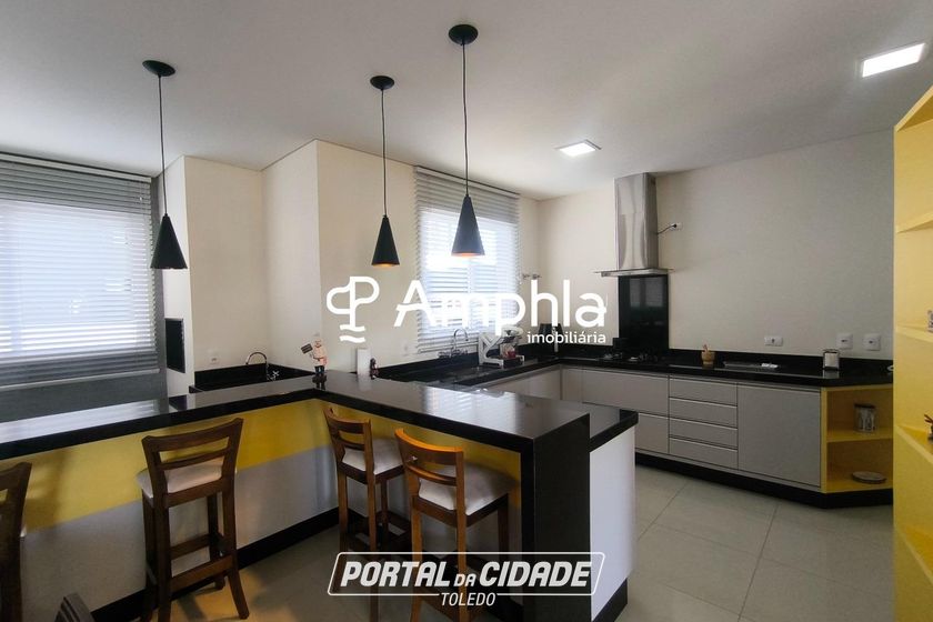 Apartamento &agrave; venda - 230m&sup2; - Centro