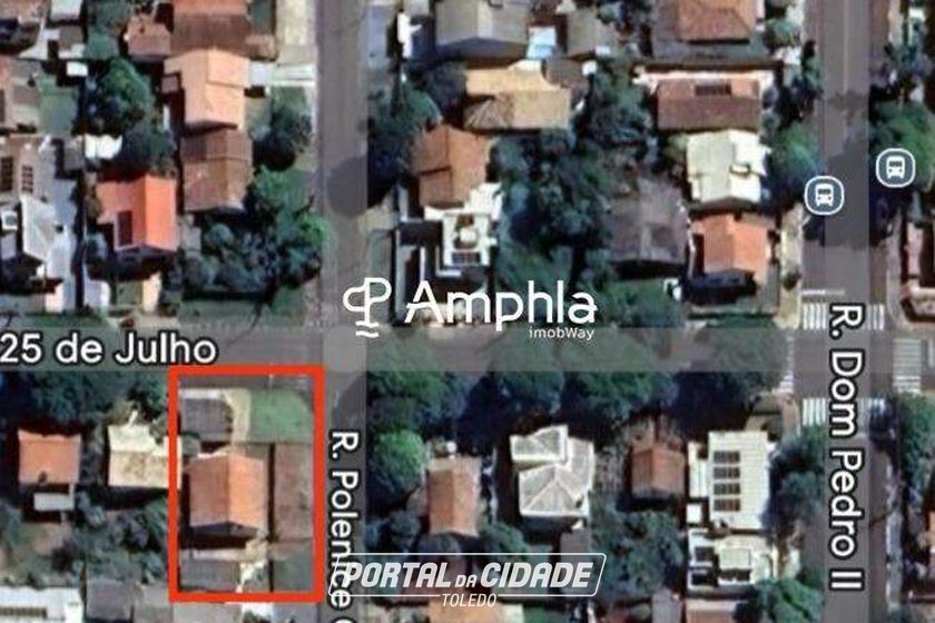 Terreno &agrave; venda - 450m&sup2; - Centro