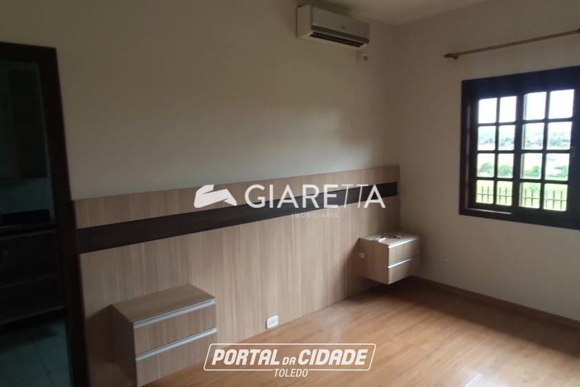 Casa para alugar - 180m&sup2; - JARDIM PANCERA