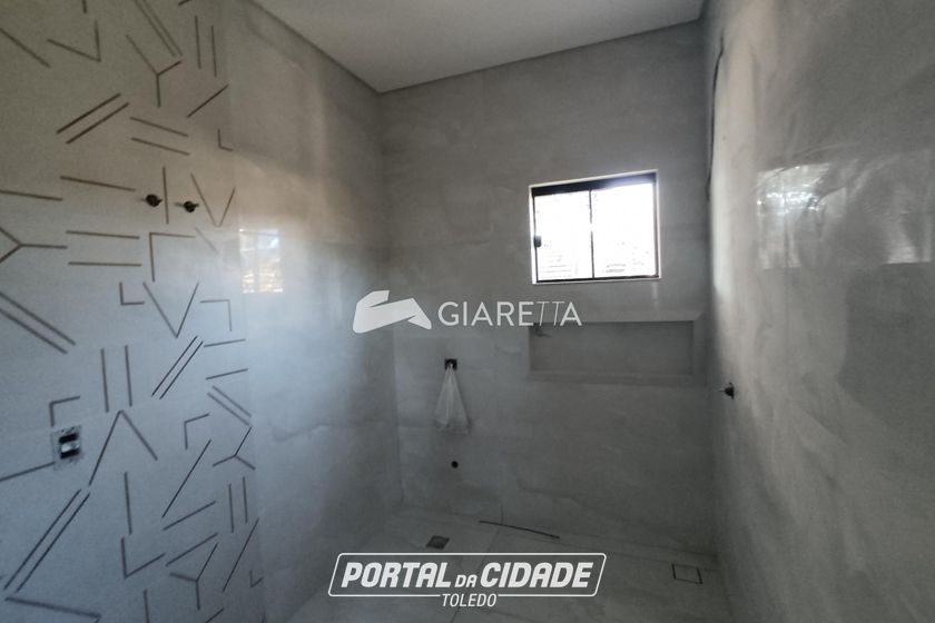 Casa &agrave; venda - 206m&sup2; - JARDIM GISELA