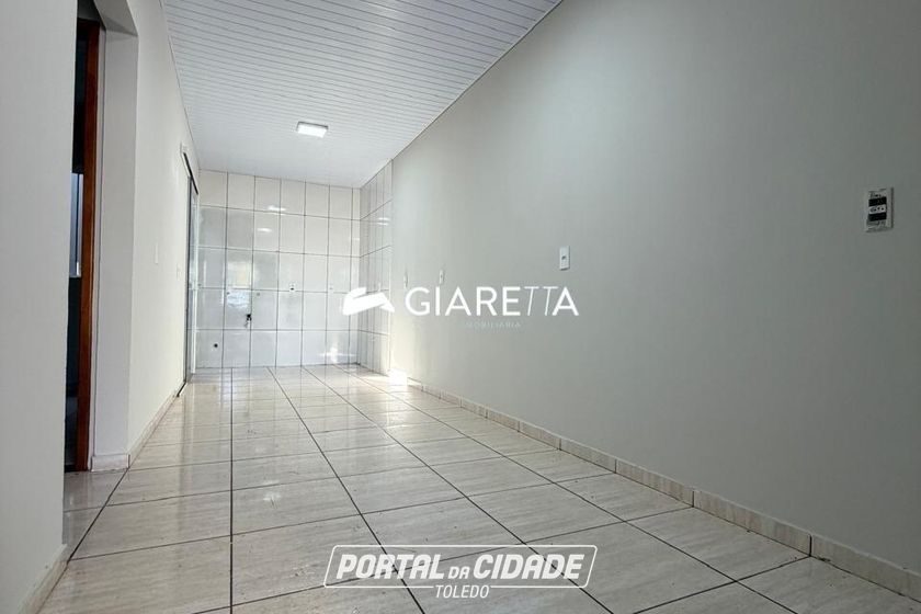 Casa para alugar - 42m&sup2; - JARDIM S&Atilde;O FRANCISCO