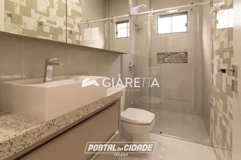 Sobrado &agrave; venda - 166m&sup2; - CENTRO