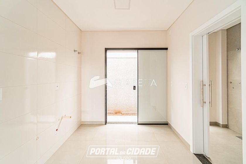 Sobrado &agrave; venda - 119m&sup2; - JARDIM GISELA
