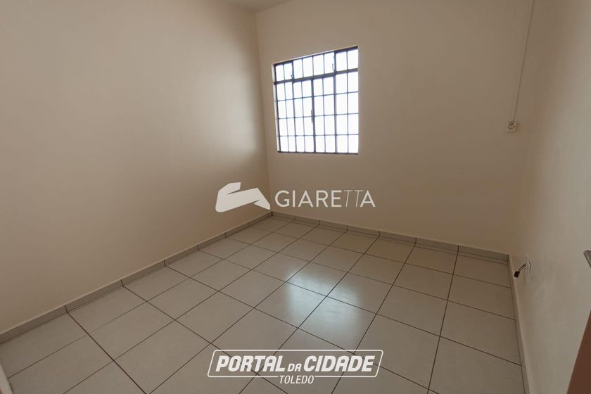 Casa &agrave; venda - 140m&sup2; - JARDIM GISELA