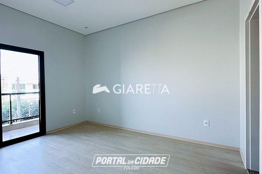 Sobrado &agrave; venda - 110m&sup2; - JARDIM PANCERA