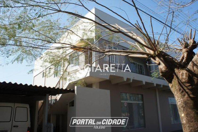 Apartamento para alugar - 130m&sup2; - CENTRO