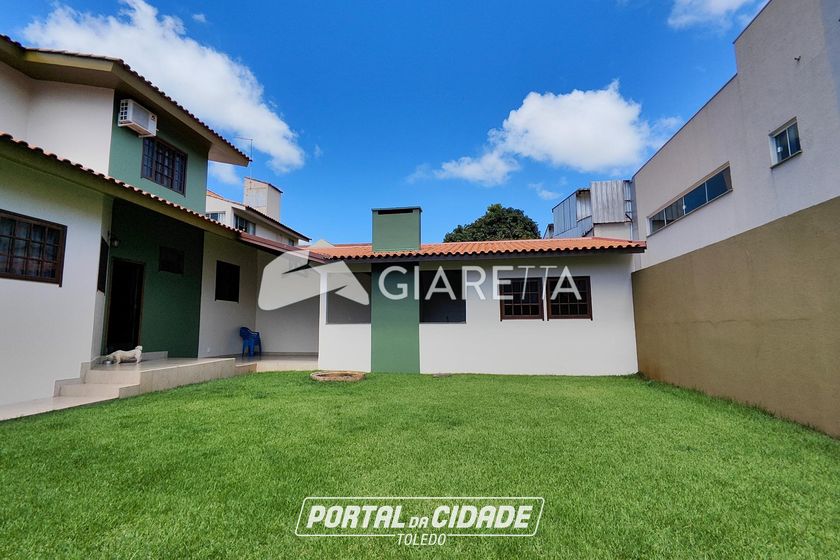 Sobrado &agrave; venda - 286m&sup2; - JARDIM LA SALLE
