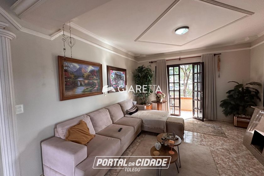 Sobrado para alugar - 257m&sup2; - JARDIM LA SALLE