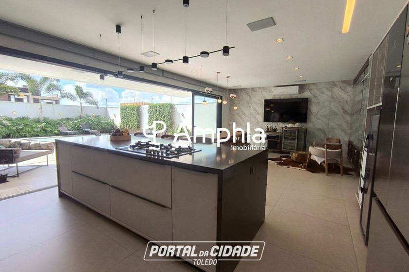 Sobrado &agrave; venda - 400m&sup2; - Recanto Tropical