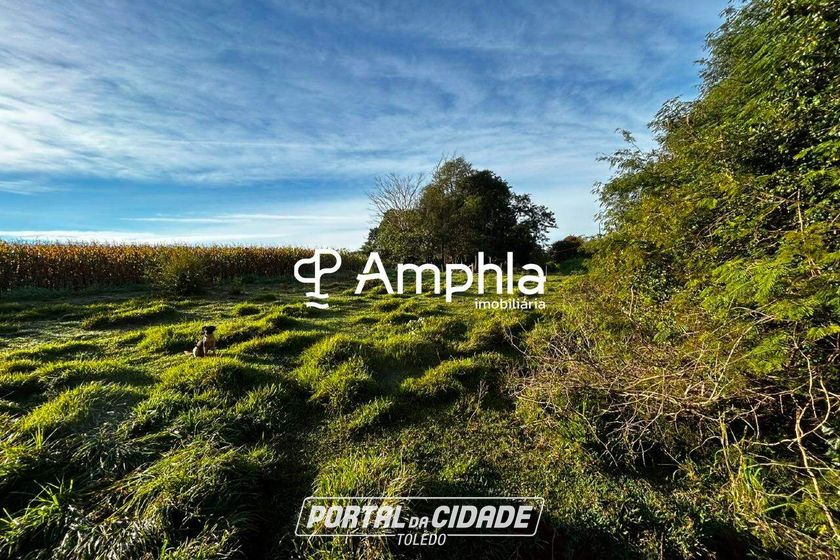 Ch&aacute;cara &agrave; venda - 37590m&sup2; - Centro (Margarida)