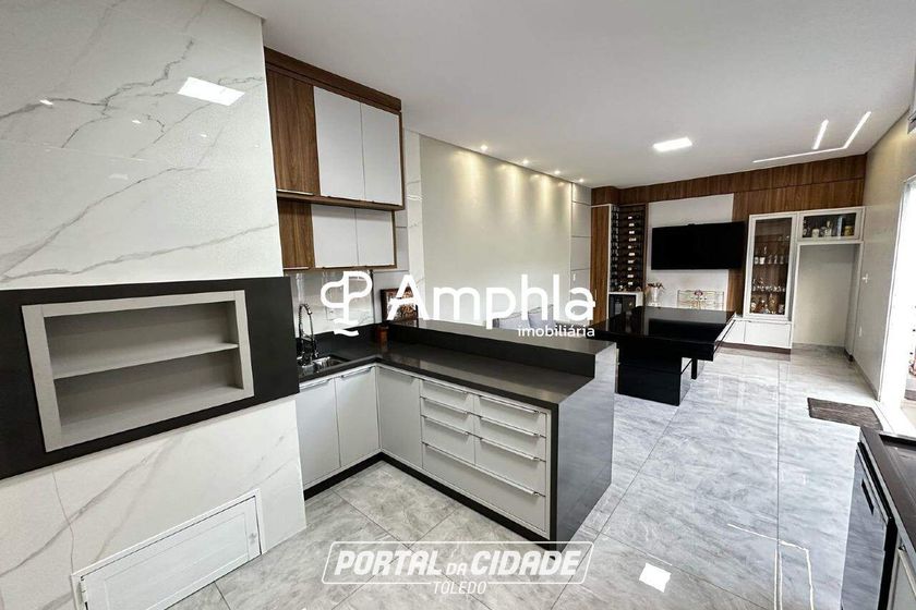 Casa &agrave; venda - 196m&sup2; - Jardim Pancera