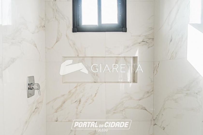 Sobrado &agrave; venda - 119m&sup2; - JARDIM GISELA