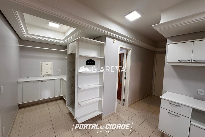 Apartamento &agrave; venda - 307m&sup2; - CENTRO